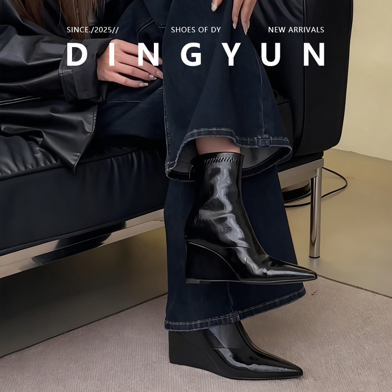 百搭坡跟时尚马丁靴后拉链短靴