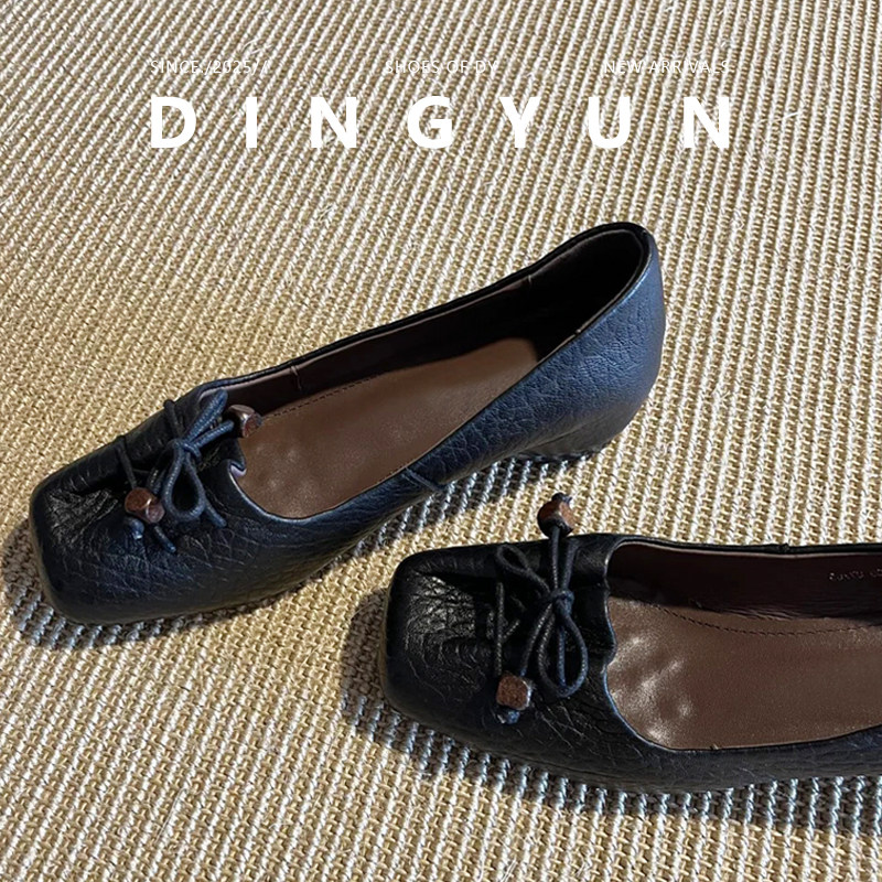 黑色/棕色百搭方头内增高单鞋