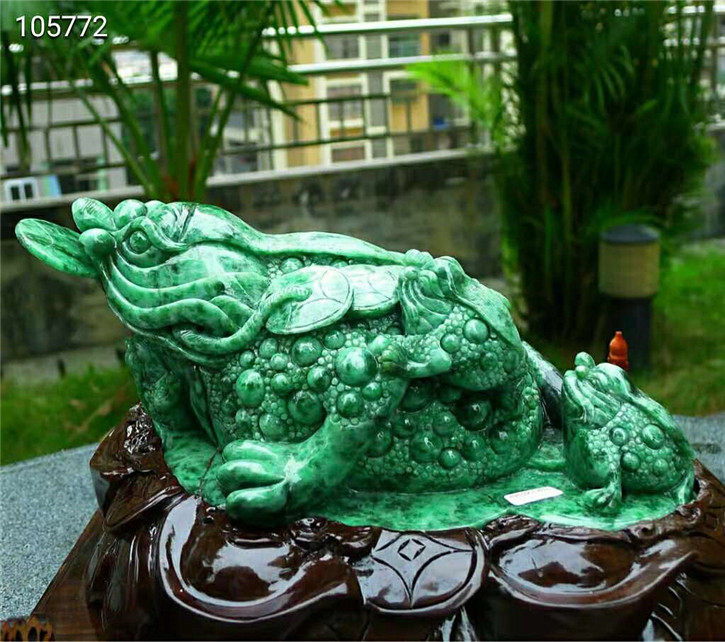 正品天然翡翠A货老坑种 招财金蝉摆件 配鉴定证书