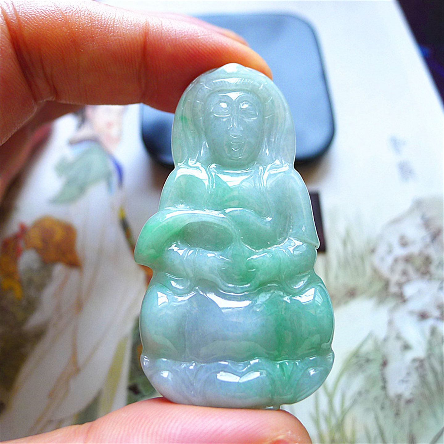 天然缅甸翡翠A货老坑种精雕精美水润观音吊坠配证书