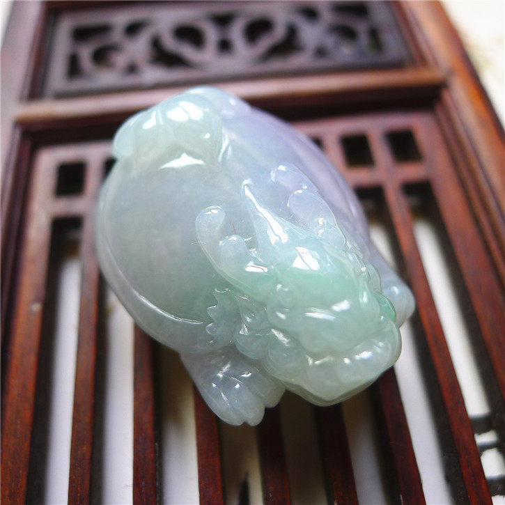 缅甸天然翡翠A货老坑种 精雕龙头龟吊坠 配证书