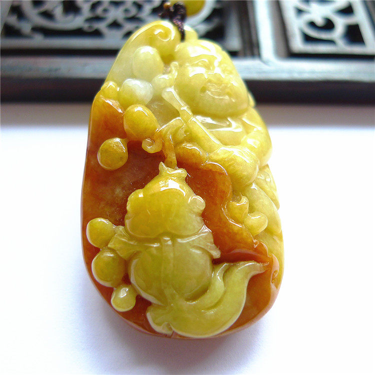 正品天然翡翠A货老坑种 大丰收吊坠 配鉴定证书548