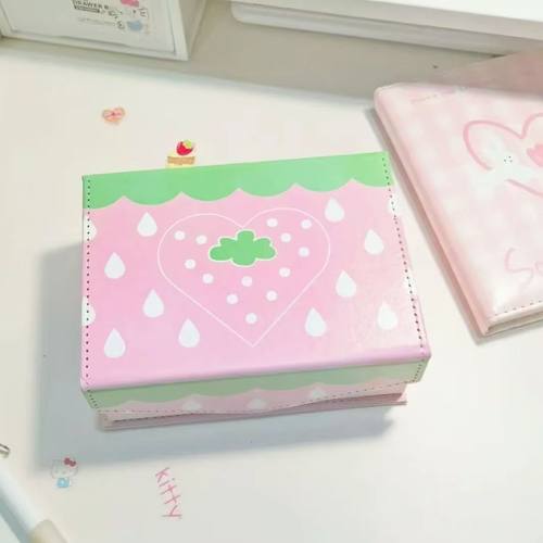 新款可爱草莓皮质卡盒少女心