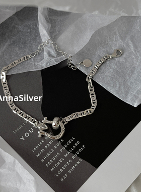 通体S925纯银时尚冷淡风马蹄扣造型猪鼻手链