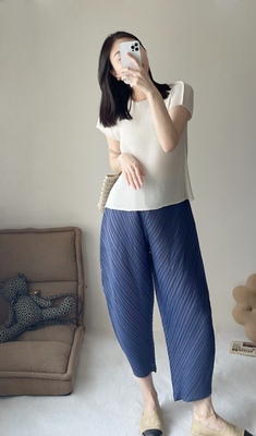 褶皱香蕉裤奶油白基础款