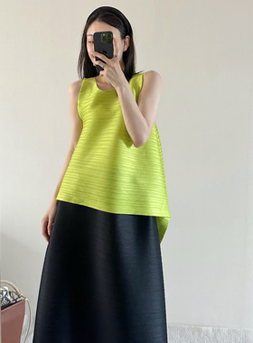 TVTV 独家色卡超显白～褶皱廓形宽松荧光黄绿色背心筒形半裙