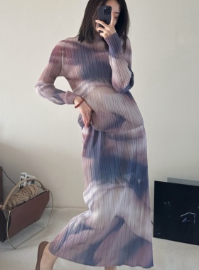 TVTV 中世纪油画～褶皱紫色晕染水墨扎染印花长袖上衣半裙套装