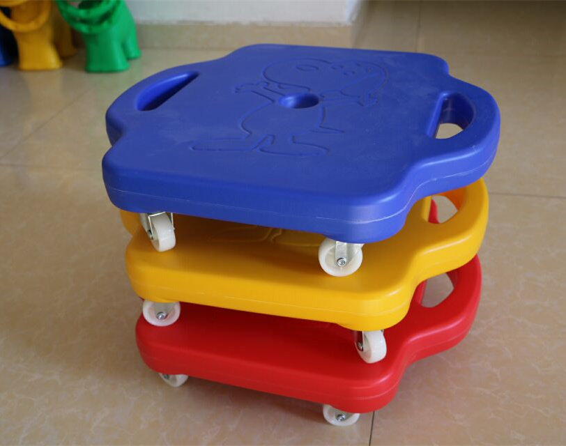 感統訓練器材 滑板車兒童四輪平衡板塑料加厚方形小滑板爬 包郵在類目 玩具/童車/益智/積木/模型, 童車/兒童輪滑, 滑板車中 - 來自Buy2taobao.com提供專業的淘寶代購服務