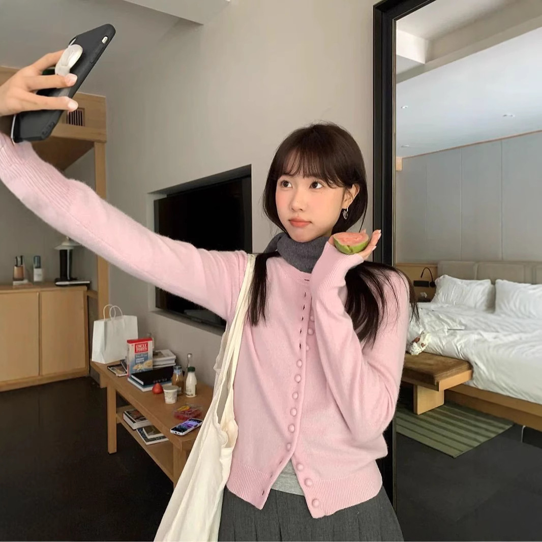 汕头市潮阳区谷饶亿涵梦针织厂(针织开衫单排扣的)