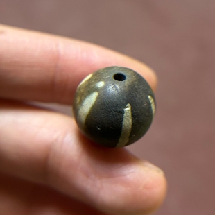 16mm邦迪克瓜珠黑白天珠圆形木化石藏传文玩老珠子配顶腰珠邦提克