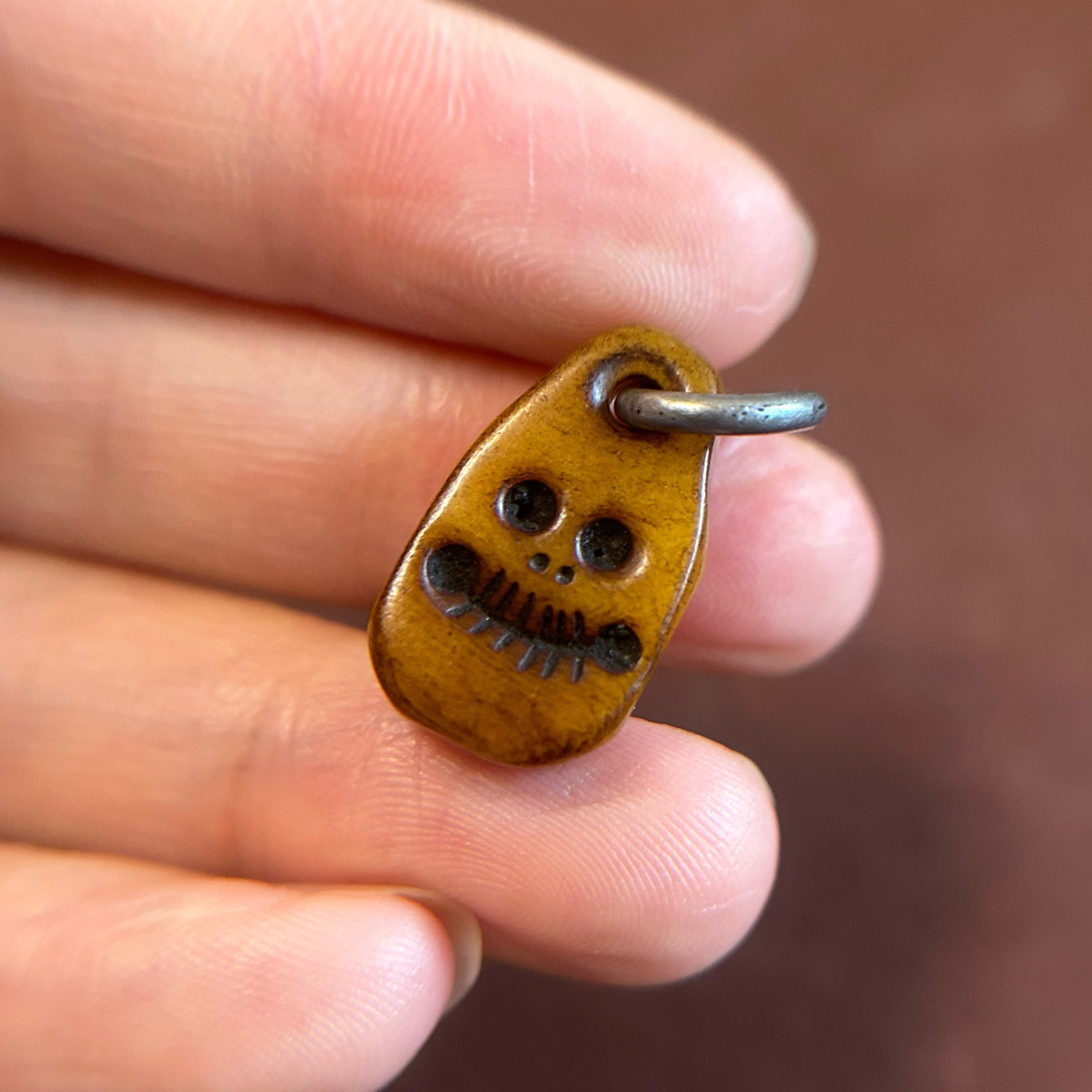 西藏区回流驼骨牦牛骨尸陀林主阿呆牌子吊坠侧挂藏传文玩佛珠手串