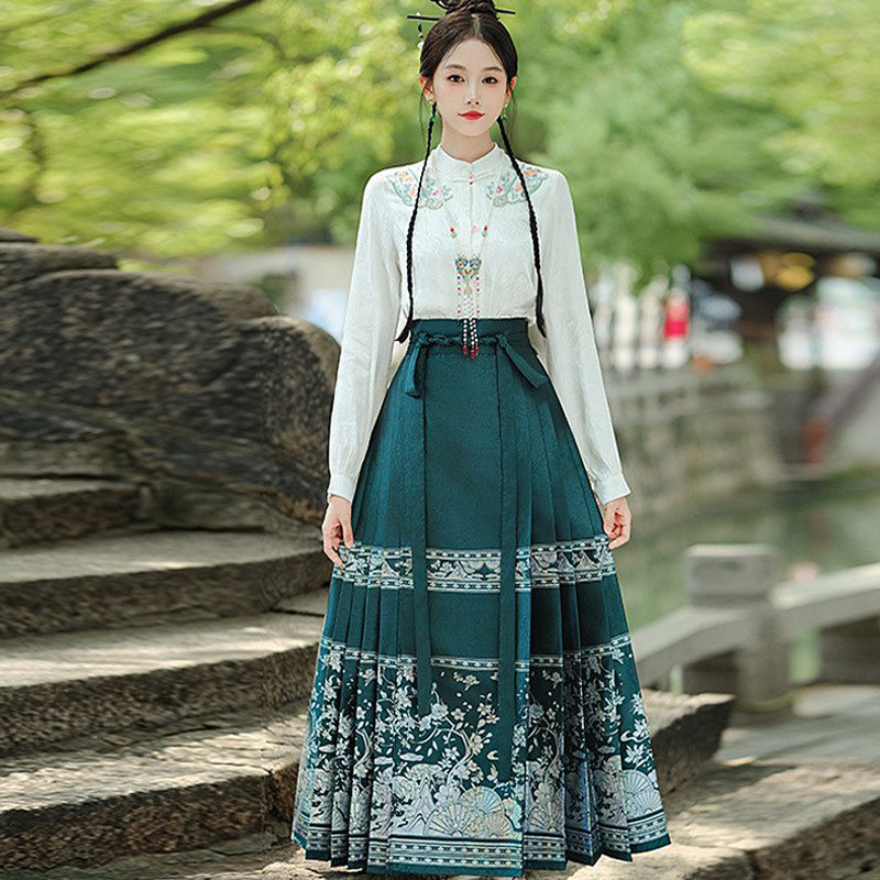 古装明制明代绿色系中国风春秋款演奏礼服初中学生马面裙少女汉服