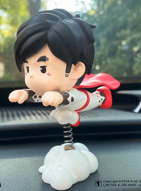 周杰伦汽车内饰可爱公仔摆件周同学超人手办摇头中控客厅车载车摆