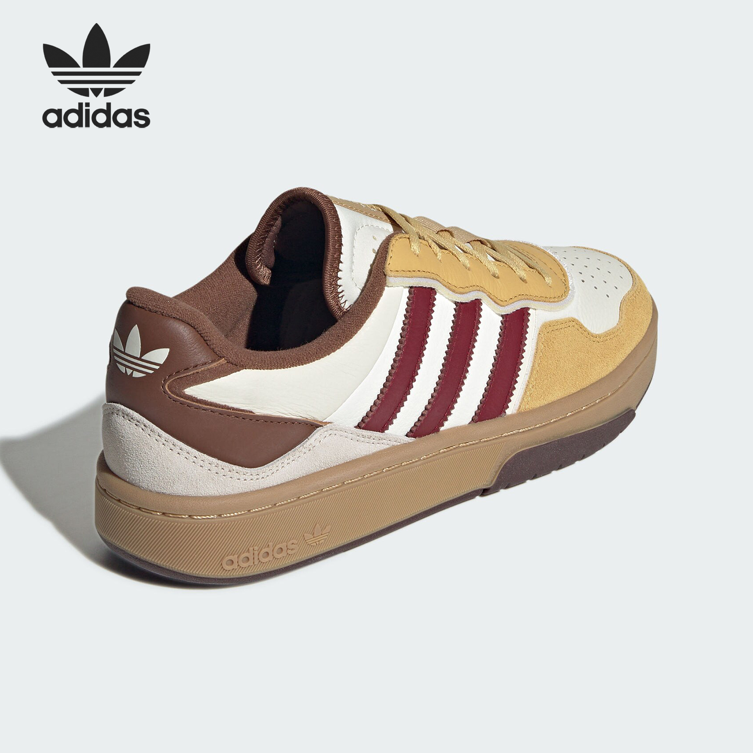 Adidas/阿迪达斯正品三叶草男女同款低帮系带轻便板鞋JQ3154