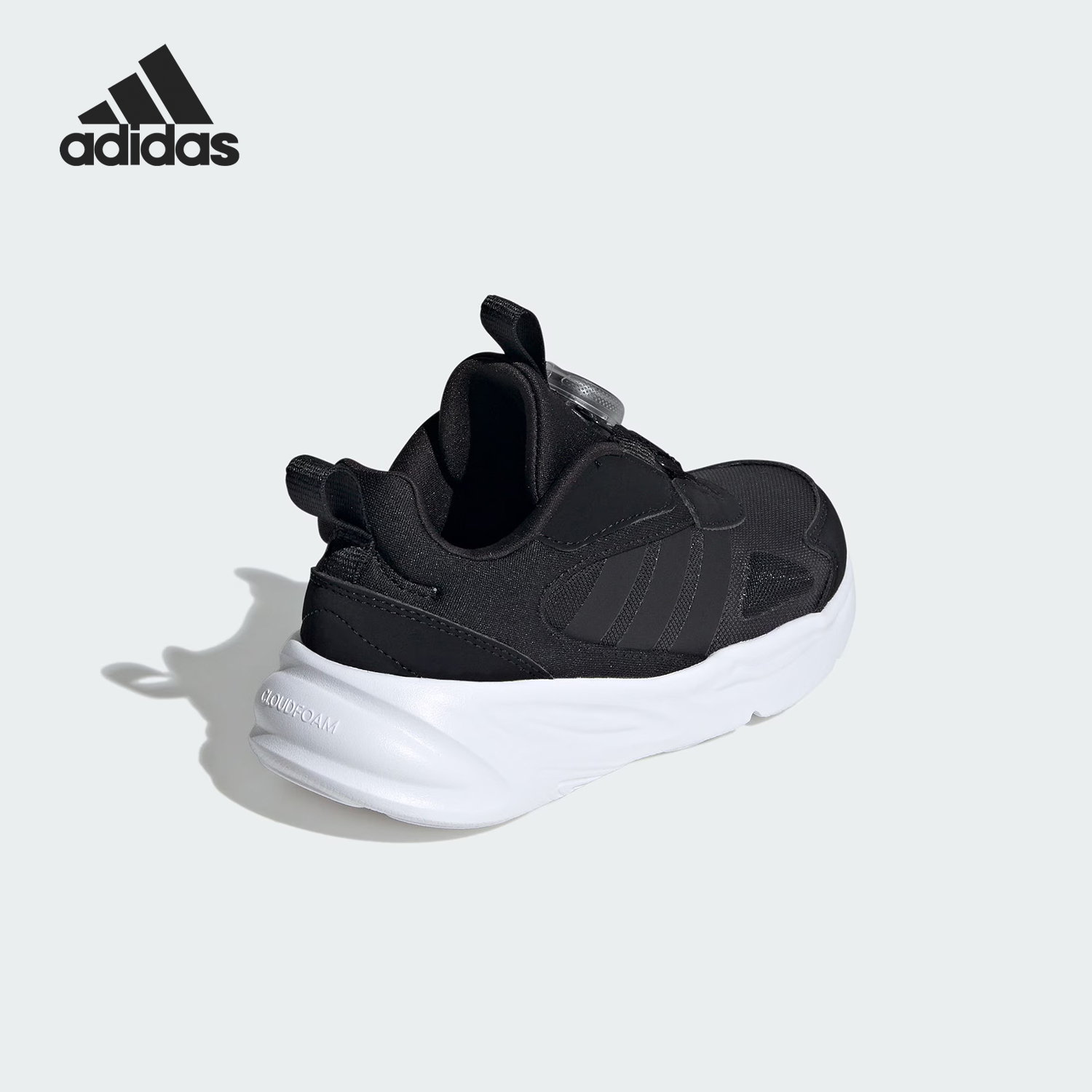 阿迪达斯儿童透气低帮跑步鞋