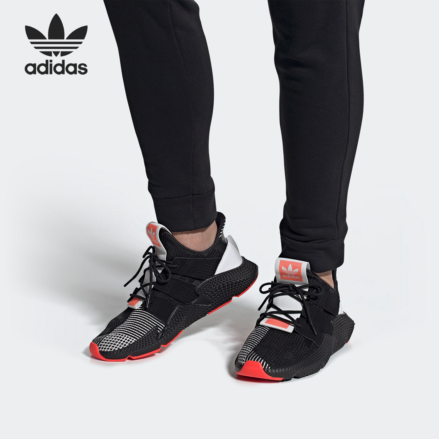 阿迪达斯三叶草系列男女跑步鞋