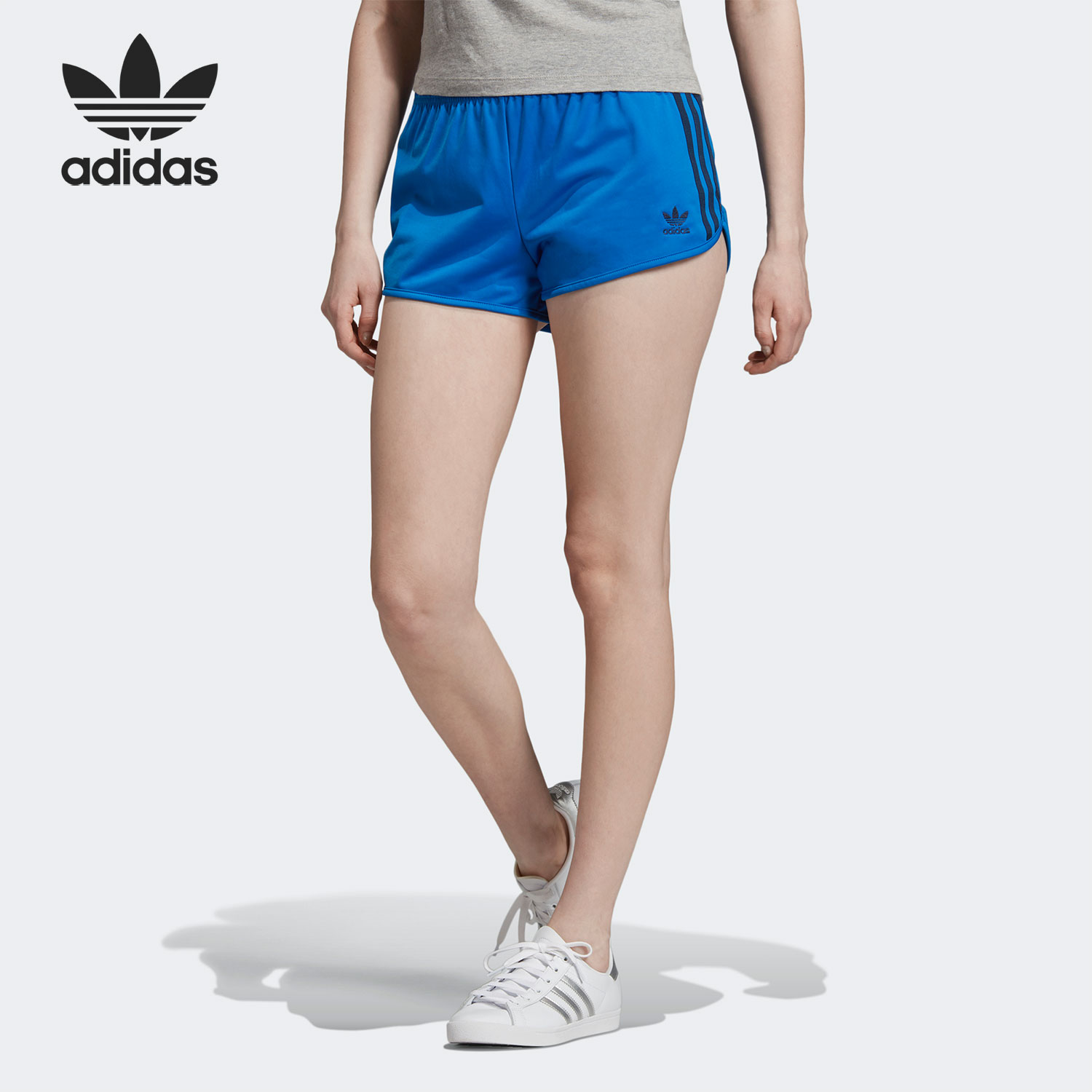 Adidas/阿迪达斯正品三叶草夏季复古透气女子运动短裤 EJ9342