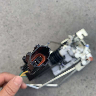 解放J6P小J6L电动车门锁电机锁块锁体J6中控锁马达闭锁器总成原厂