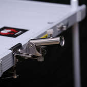 钓台全套配件炮台饵盒鱼护抄网伞架脚蹬滑动夜钓灯加厚不锈钢支架