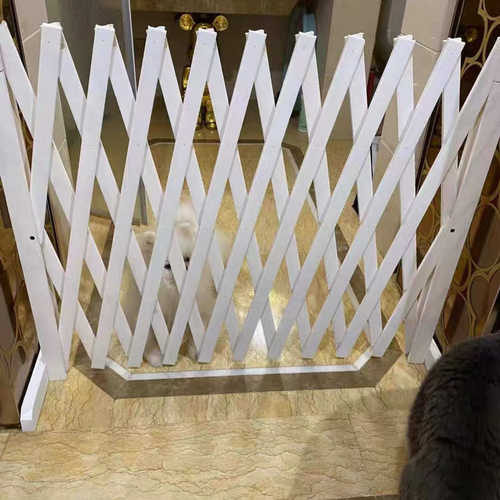宠物围栏狗笼隔断拦狗栅栏阳台隔离门可伸缩栅栏门挡狗挡猫兔护栏
