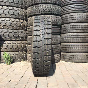 三包品质650R16 700R16 750R16 825R16 900R16全钢丝货车卡车轮胎