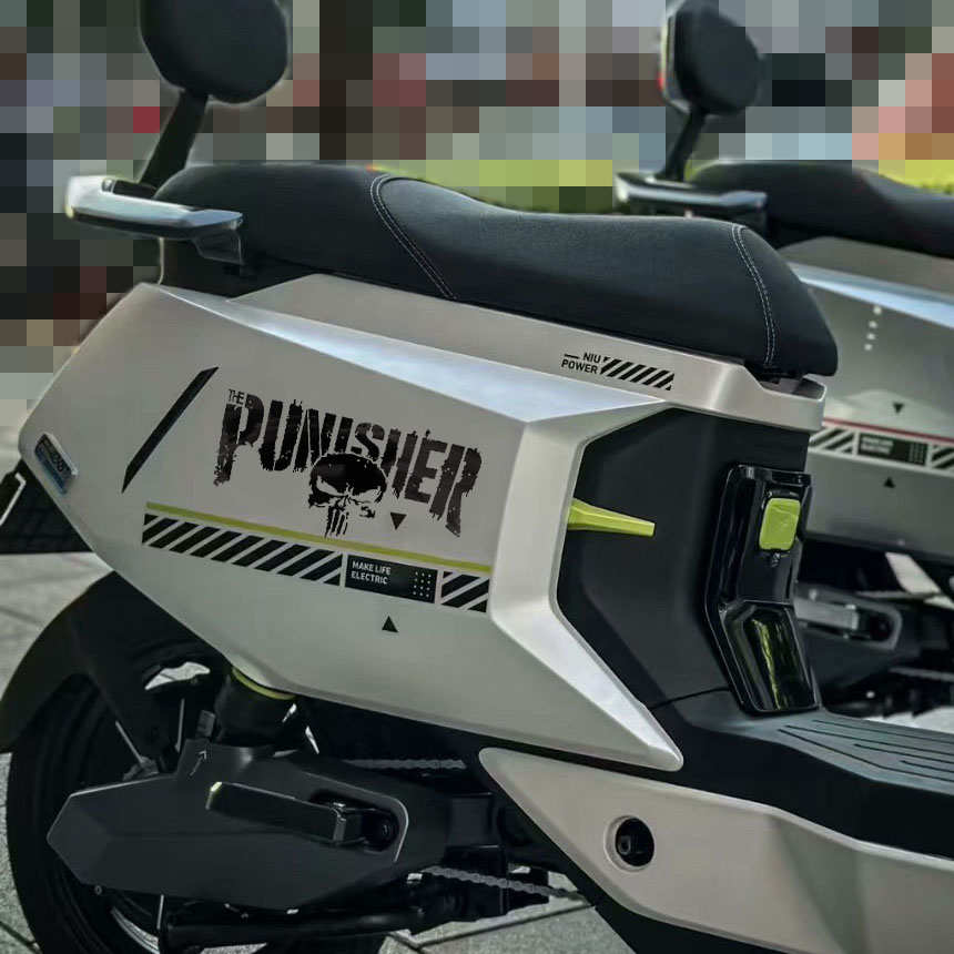 小牛电动车F400t车身贴纸创意机动战士装饰一体座改装车贴