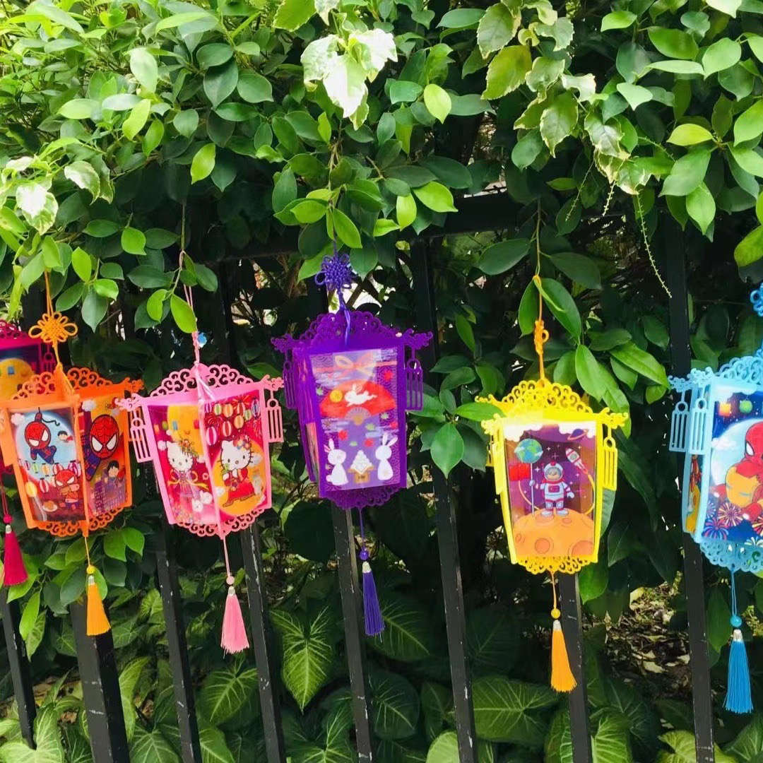 儿童手提音乐灯笼卡通发光投影 中秋元宵灯笼DIY手工制作宫灯花