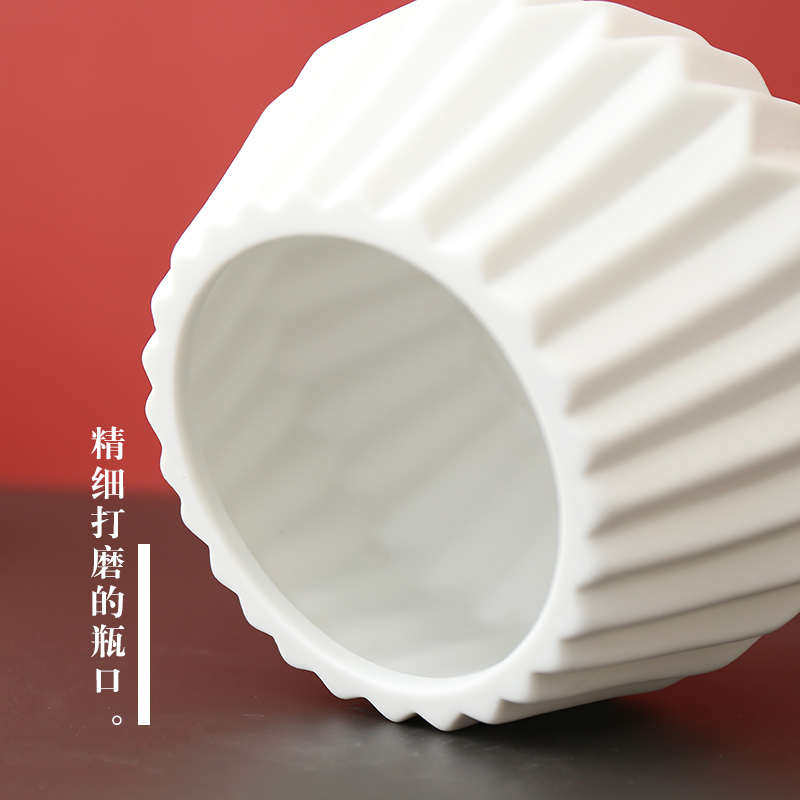 简约现代水培绿萝花瓶小清新客厅餐桌玄关摆件欧式创意办公桌花瓶