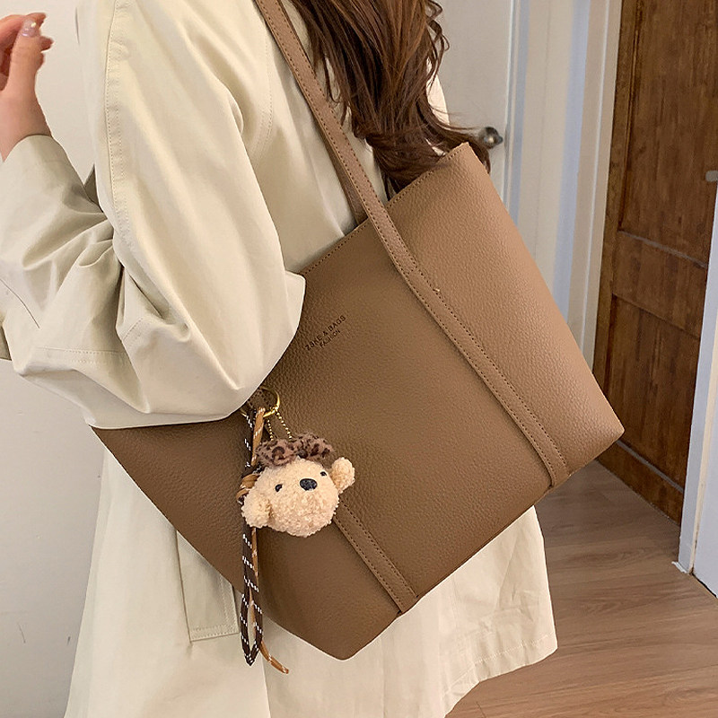 托特包包女大容量2026新款时尚早八通勤学生单肩包高级感简约大包