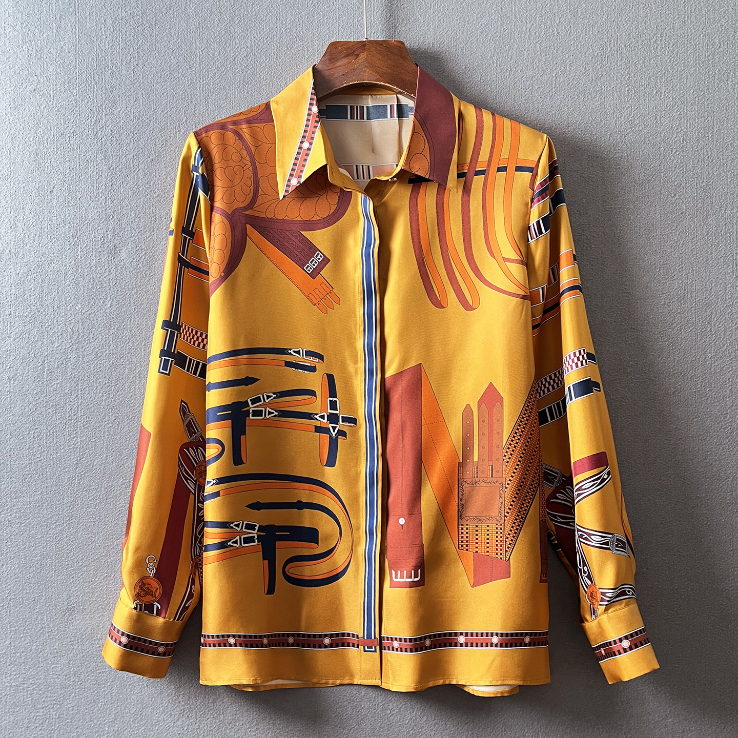 欧美轻奢时尚斜纹绸桑蚕丝衬衫长袖抽象定位印花单排扣桑蚕丝上衣,女装/女士精品,真丝上装,淘宝优惠券,粉丝福利购,淘宝优惠卷