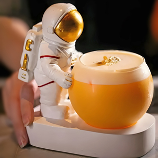 宇航员酒杯冷饮水杯牛奶饮料茶杯玻璃杯发光家用奶茶透明网红杯子