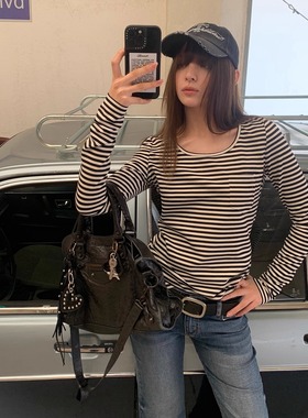 KERNEL COSMOS松弛满分!早秋百搭松弛感U领千禧感修身打底衫T恤