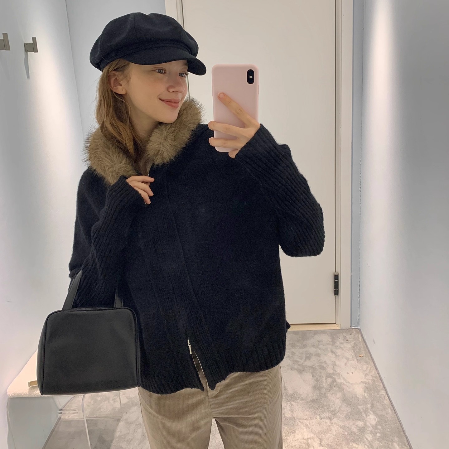 果核宇宙撞色毛领蝙蝠袖针织开衫