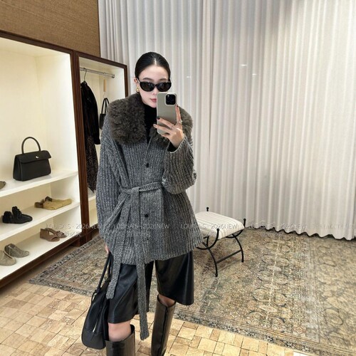 大毛领羊毛收腰中长开衫女
