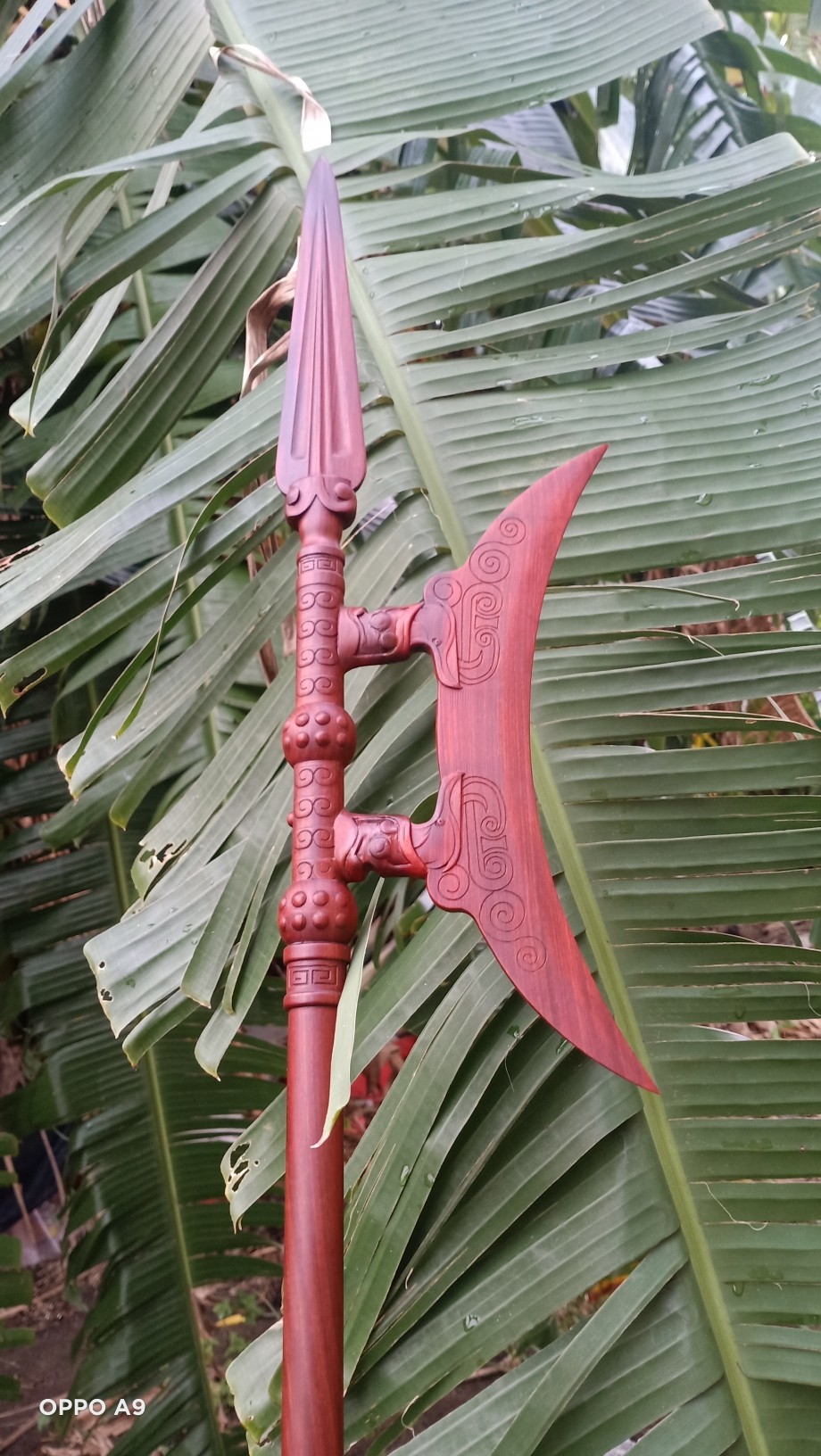 新三国  方天画戟 吕布 一体血檀 1.5米  武器装备 影视实物道具