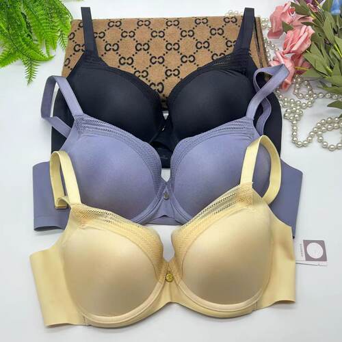 安莉芳内衣防下垂收副乳
