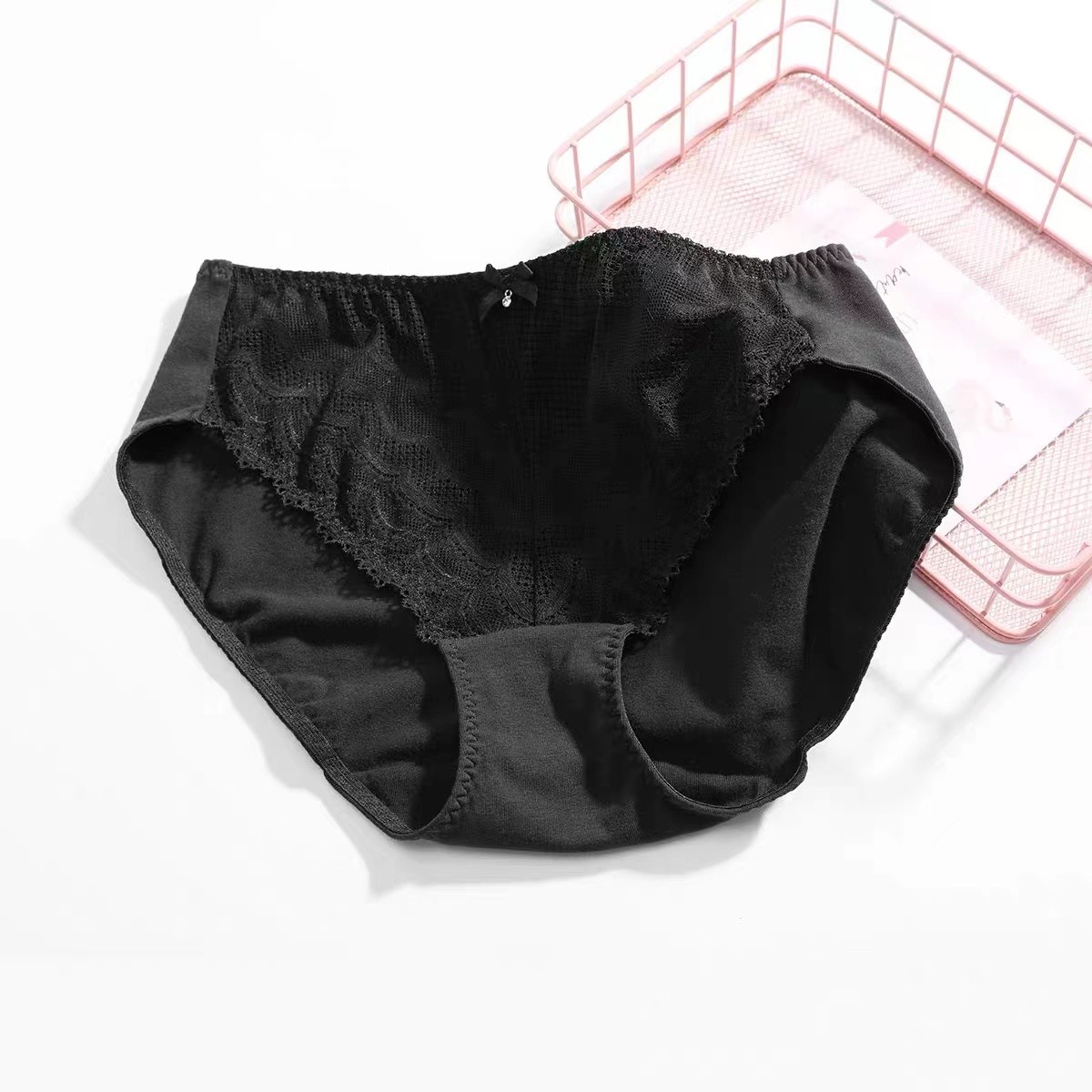 芬狄诗FB00161配套性感蕾丝内裤