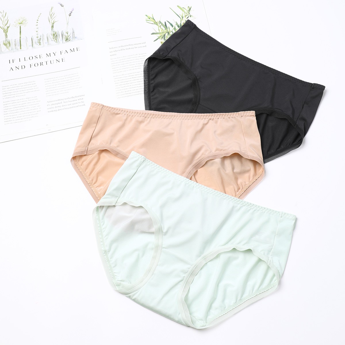 包臀低腰三角裤K200134