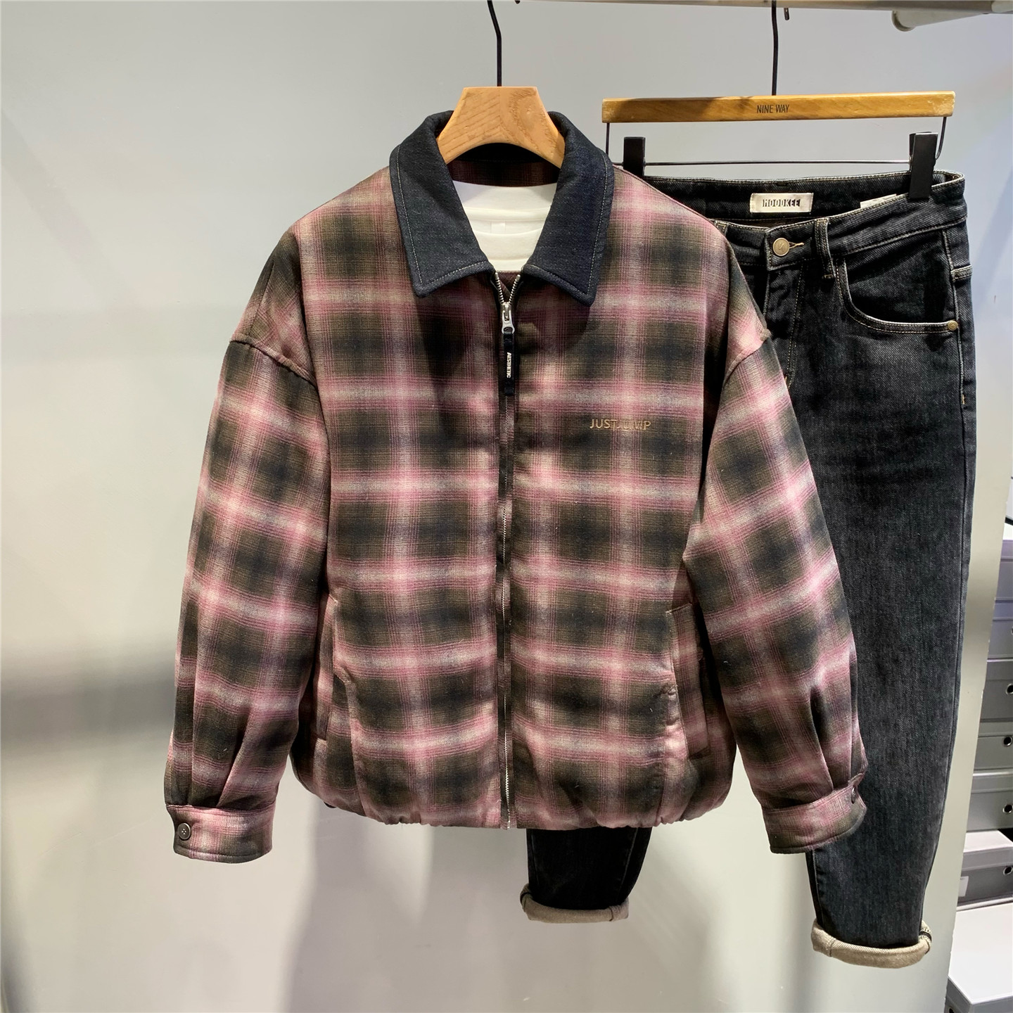 冬季新款格子拼色翻领短款羽绒服男牛仔领拼接时尚防寒拉链羽绒衣