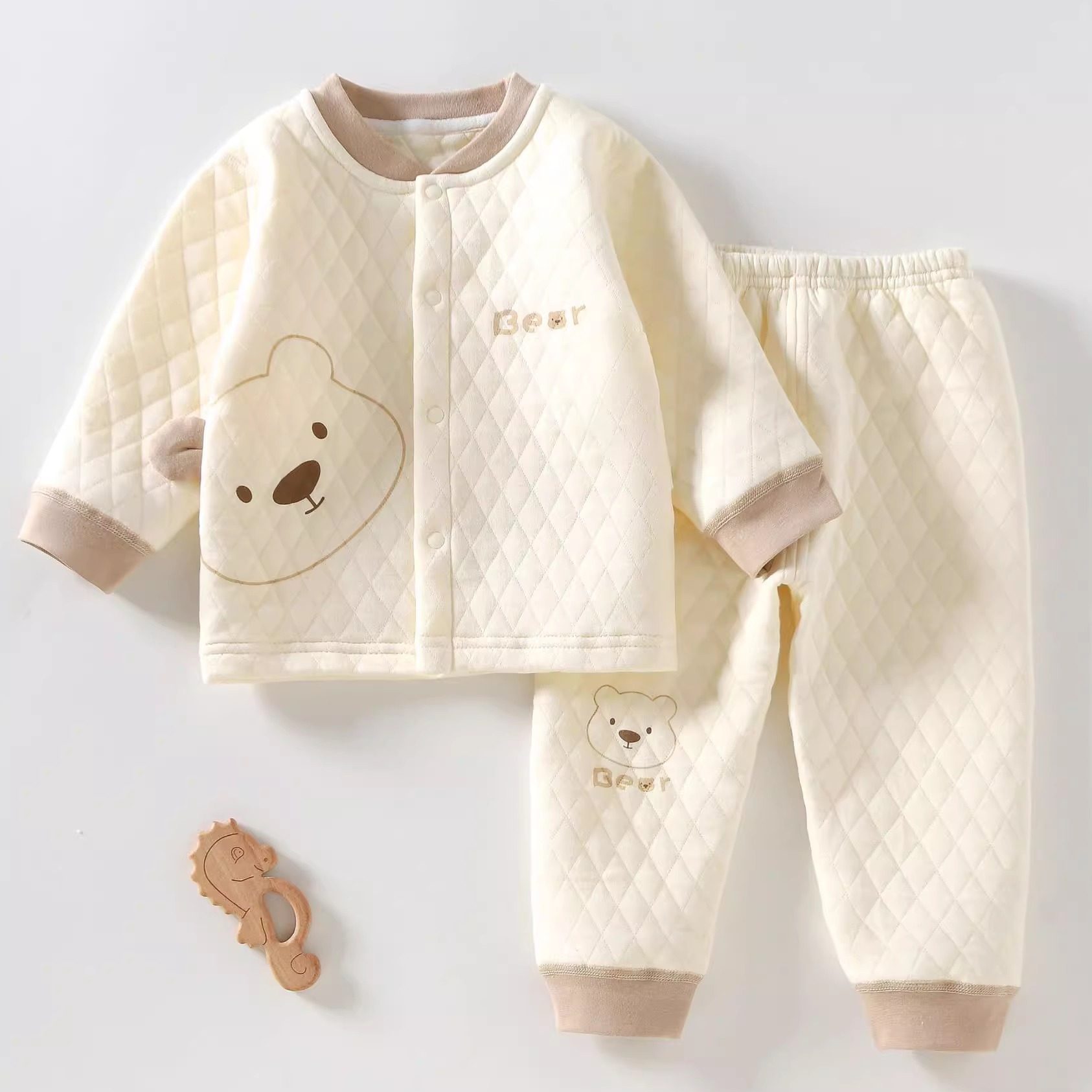 秋冬宝宝保暖内衣套装小月龄秋衣A类春秋季三层夹棉婴幼儿衣服