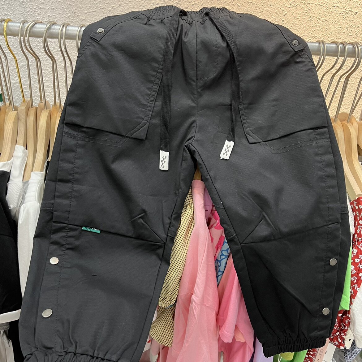 2022秋款童装男童女童加厚休闲裤儿童中大童韩版束脚裤黑色工装裤