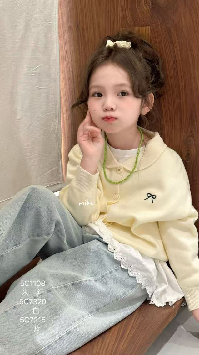 2025春季新款童装女童韩版娃娃领米色开衫甜美蝴蝶结针织短款外套