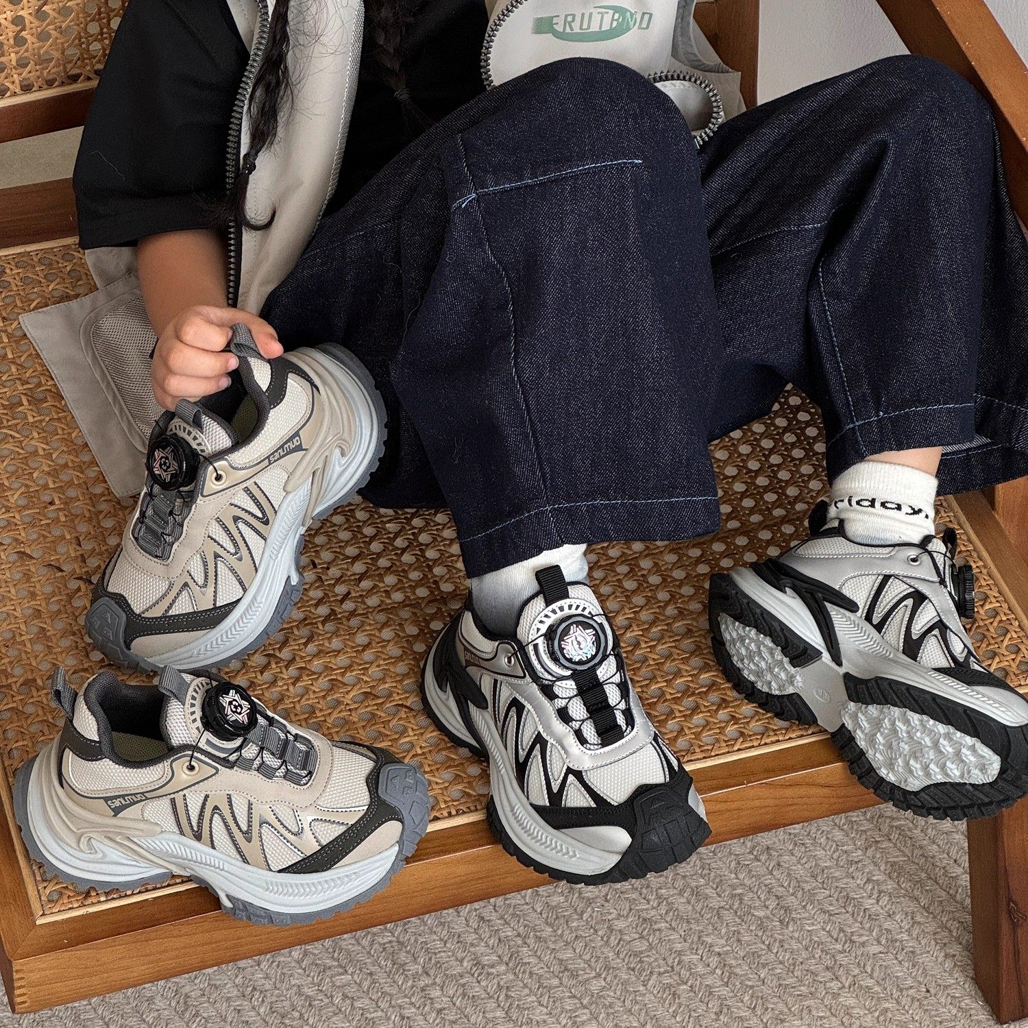 儿童旋钮扣软底跑步鞋男童鞋子春秋女童户外运动鞋耐磨2025新款潮,童鞋/婴儿鞋/亲子鞋,运动鞋,淘宝优惠券,粉丝福利购,淘宝优惠卷