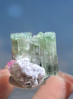 巴西西瓜碧玺巴基斯坦粉萤石摆件