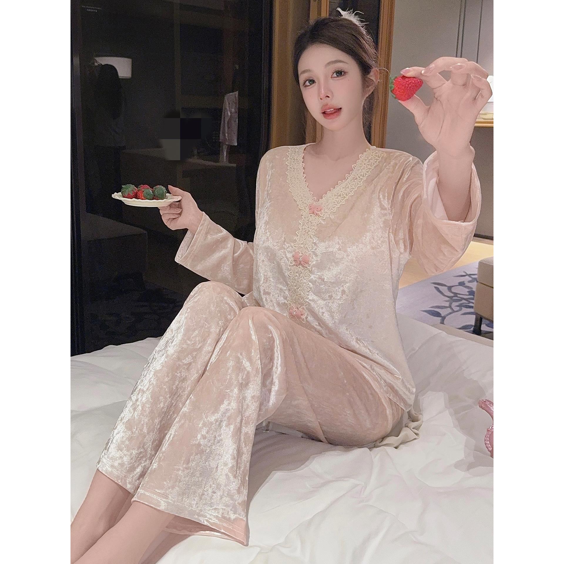 日本GP金丝绒睡衣女款新款秋冬季长袖带胸垫高级感轻奢家居服套装