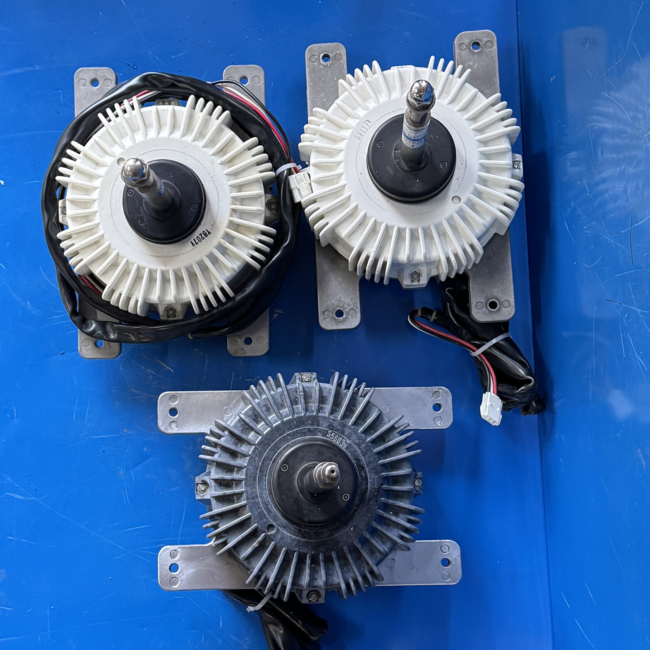 海信日立空调外电机H7A00526A DMSBA8PQH。H7C05867A DMLBA01WY