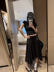 法式显瘦正肩短袖T恤半身裙套装女夏季新款上衣+蕾丝边长裙两件套