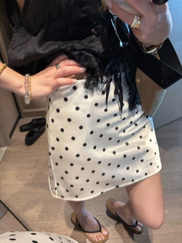 老钱感高腰缎面波点短裙女新款显瘦A字半身裙醋酸光泽感百搭裙裤