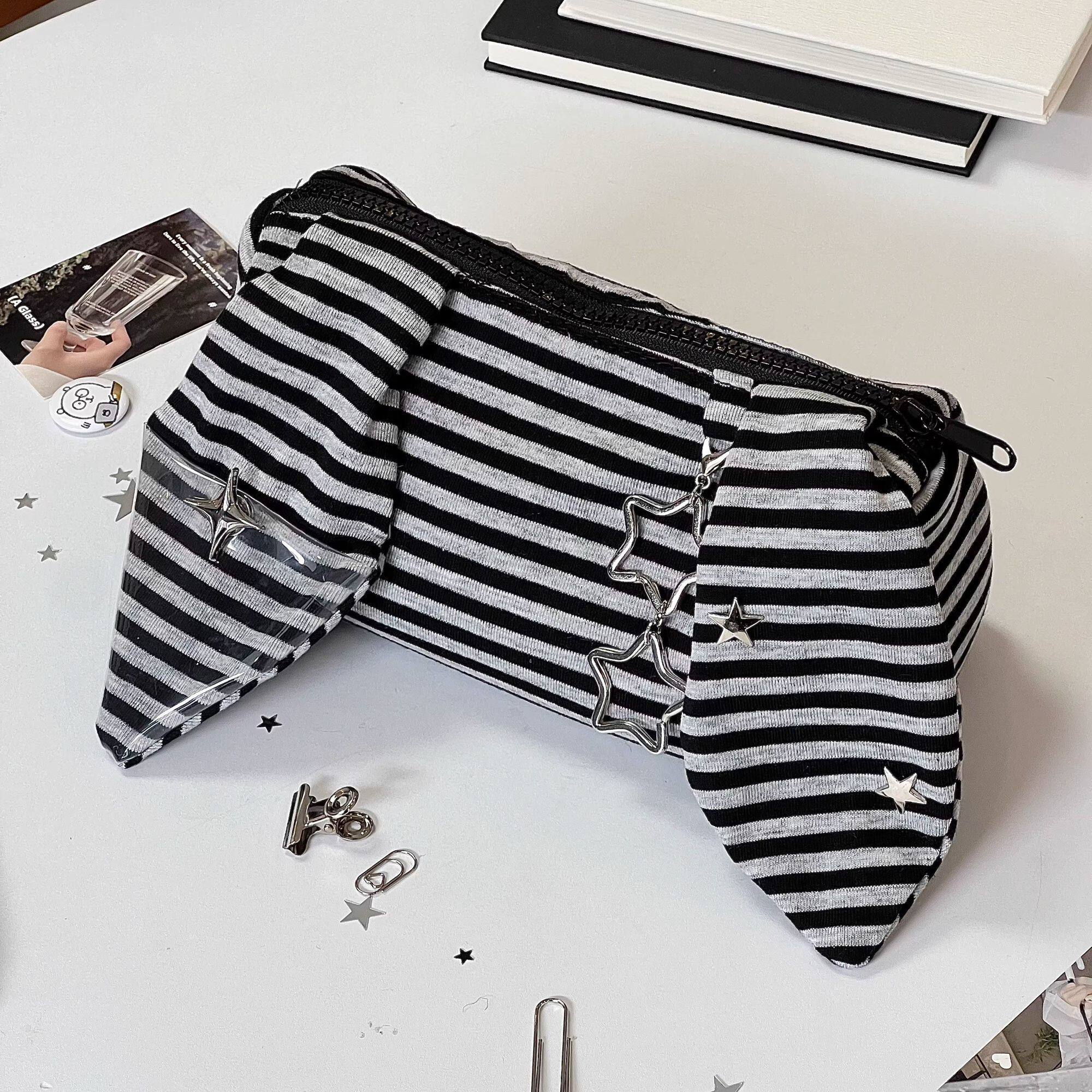 新款恶魔兔条纹笔袋大容量高颜值文具盒ins风女学生收纳袋铅笔盒