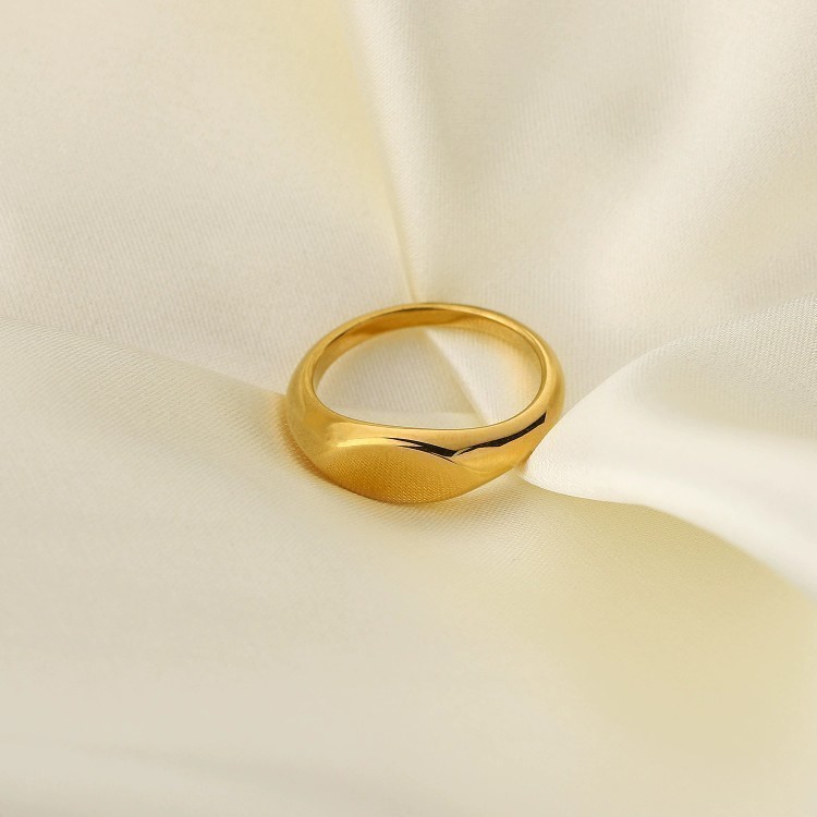 欧美INS可叠放的光面戒指摩登首饰礼品18K金IP电镀高抛光手指戒指